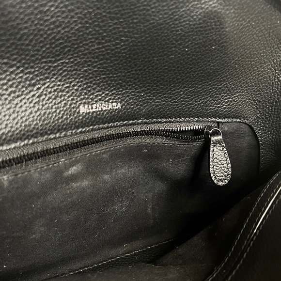 BALENCIAGA large black LED projector logo hand bag - Picture 11 of 13